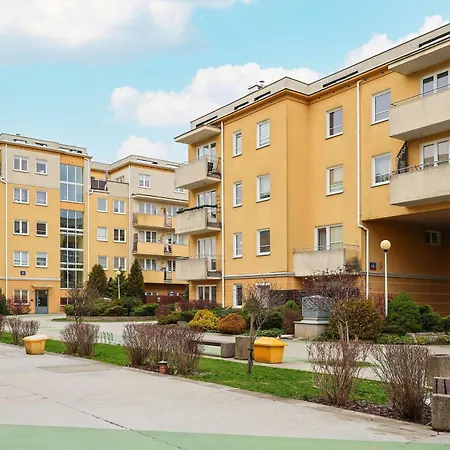 Stylowy Dla 6 Osob Z Parkingiem By Renters Warsaw