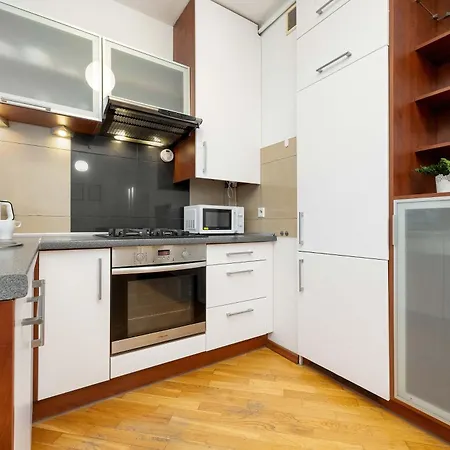 Stylowy Dla 6 Osob Z Parkingiem By Renters * وارسو