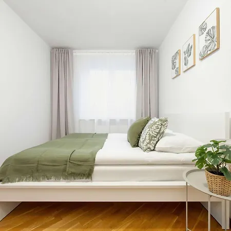 Stylowy Dla 6 Osob Z Parkingiem By Renters Lägenhet