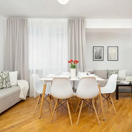 Stylowy Dla 6 Osob Z Parkingiem By Renters Lägenhet *